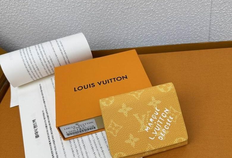 1:1 Louis Vuitton Bags M12664 10.5X8cm ZC 2colour