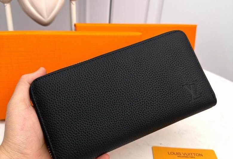 1:1 Louis Vuitton Bags 666089 19X10X2.5cm ZC