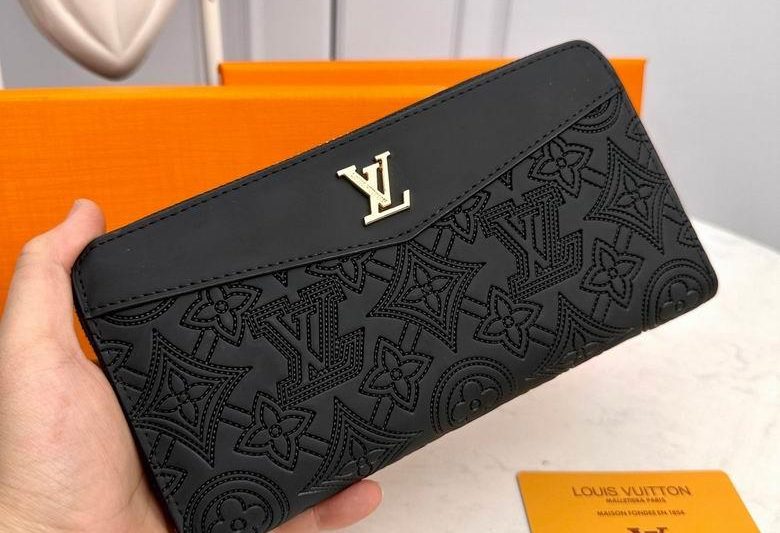 1:1 Louis Vuitton Bags 666059 19X10X2.5cm ZC