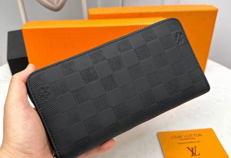 1:1 Louis Vuitton Bags 666033 19X10X2.5cm ZC