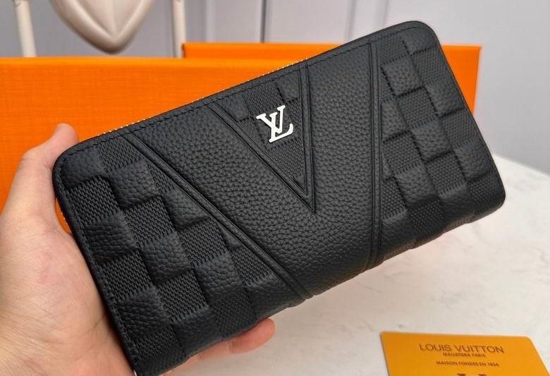 1:1 Louis Vuitton Bags 666030 19X10X2.5cm ZC