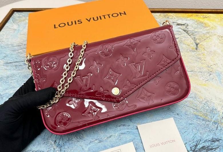 1:1 Louis Vuitton Bags 61276 21X11X2cm YG 4colour