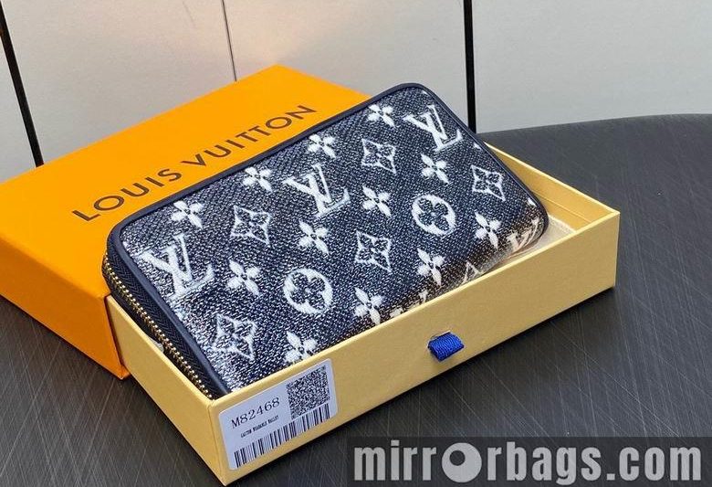 1:1 Louis Vuitton Bags m82468 19.5X10.5X2.5cm DN 2colour