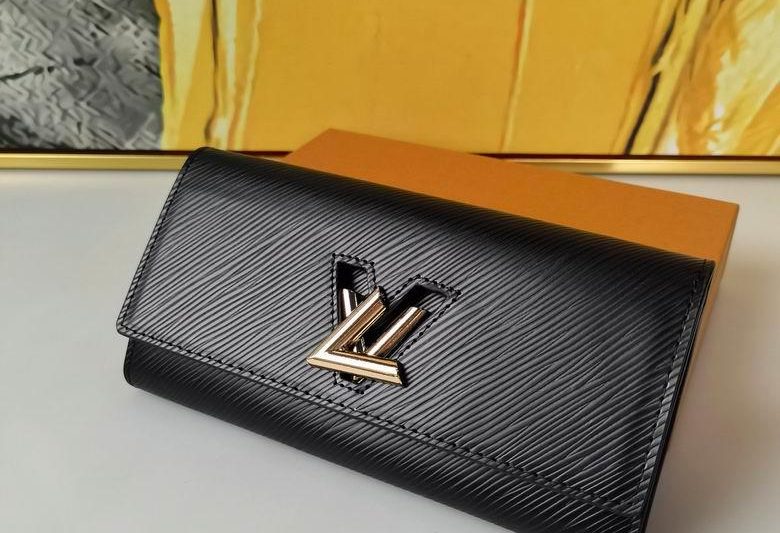1:1 Louis Vuitton Bags M6117N 19X10.5X3cm ZC 2colour