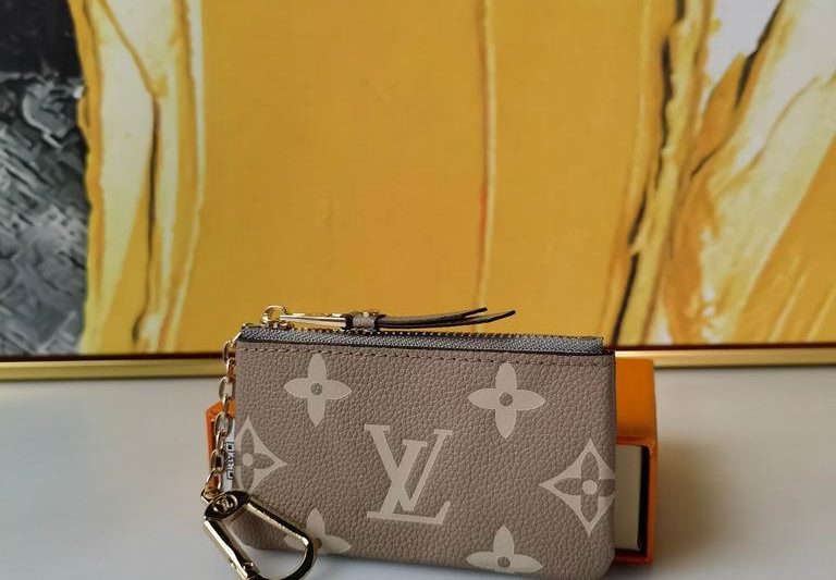 1:1 Louis Vuitton Bags Cle M62650 12x7x1.5cm zy4