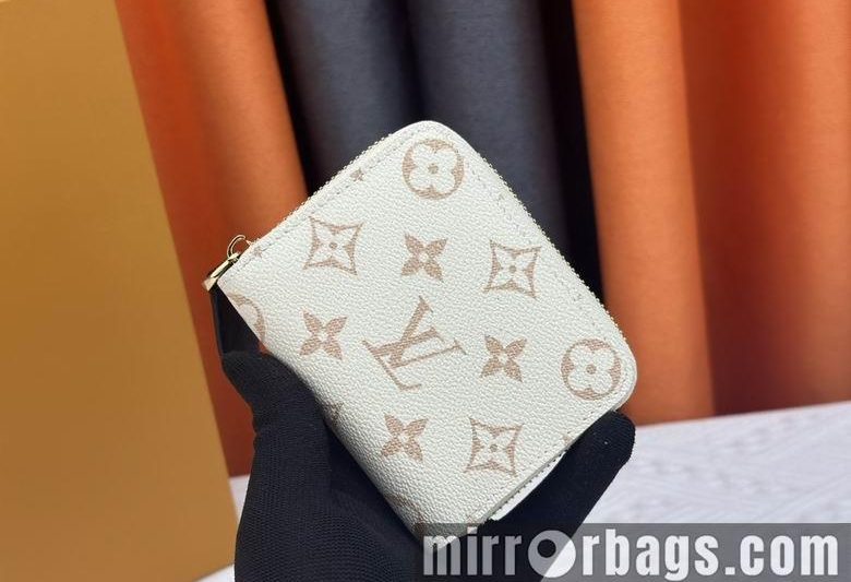1:1 Louis Vuitton Bags M83094 11X8X2cm XM