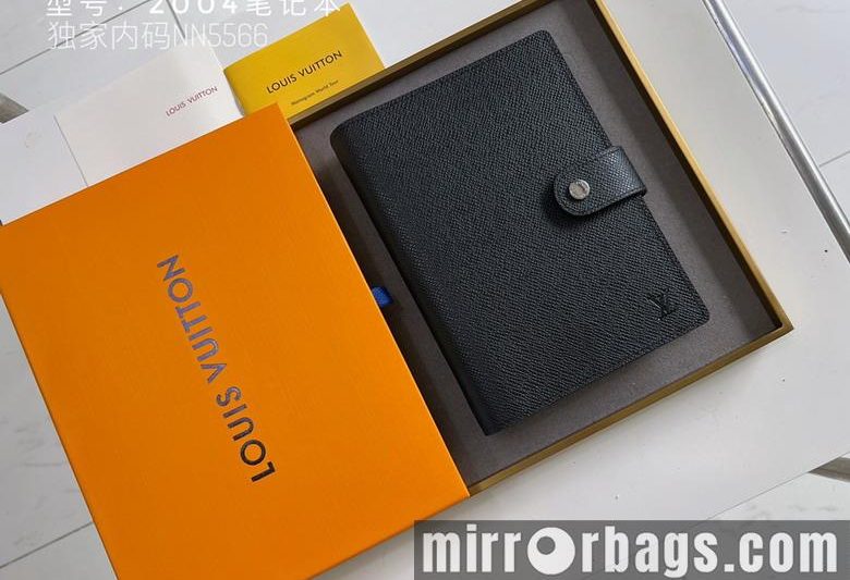 1:1 Louis Vuitton Bags 2004 14x8cm zy6