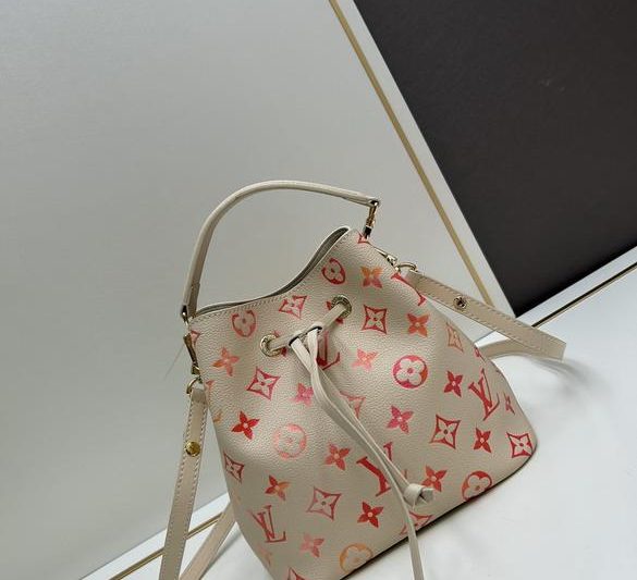 1:1 Louis Vuitton Bags NeoNoe M46581 20x20x13cm jj