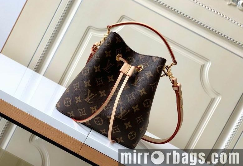 1:1 Louis Vuitton Bags M46581 20X20X13cm XM