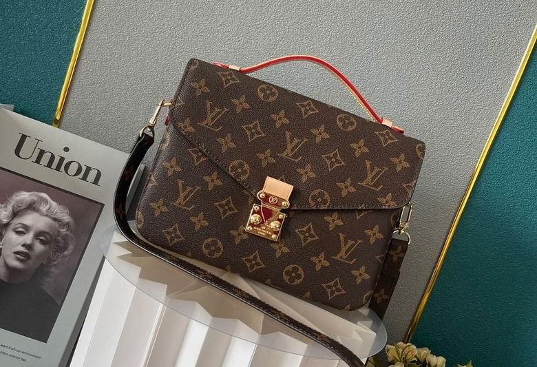 1:1 Louis Vuitton Bags M40780 25X19X9cm XMY