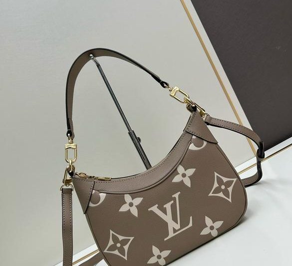 1:1 Louis Vuitton Bags Bagatelle M46112 24x18x7cm jj3