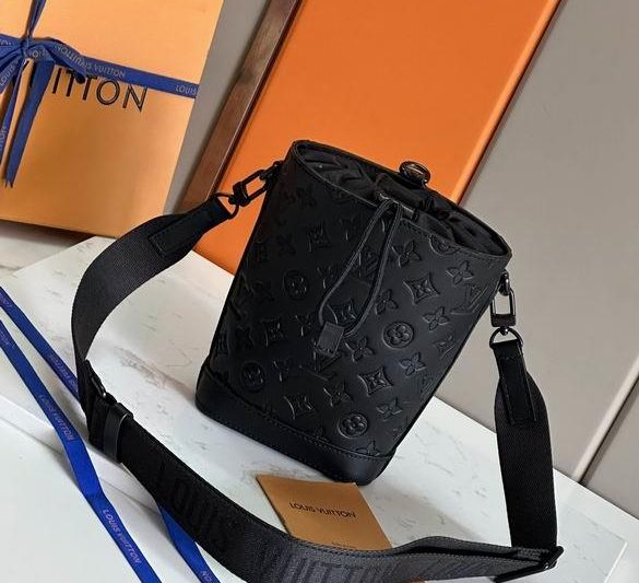 1:1 Louis Vuitton Bags M82248 13X21X8.5cm XM
