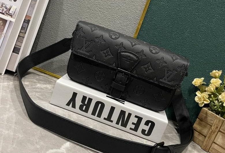 1:1 Louis Vuitton Bags M83567 22X12X6cm XMY