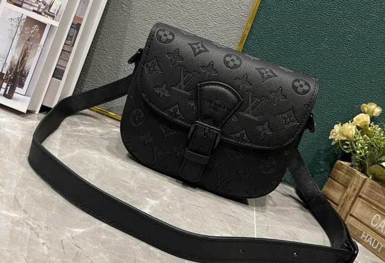 1:1 Louis Vuitton Bags M47060 20X17X7cm XMY