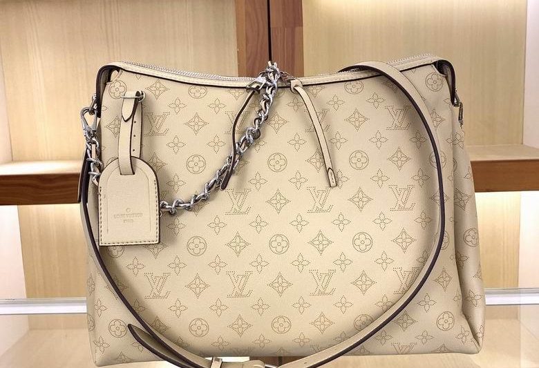 1:1 Louis Vuitton Bags M24255 32X29X13cm XMY 3colour