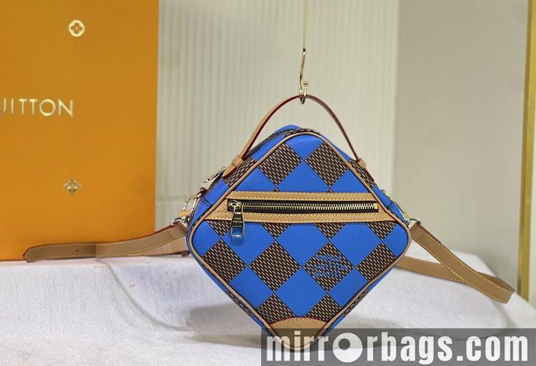 1:1 Louis Vuitton Bags Chess M40562 24x24x8cm ss1