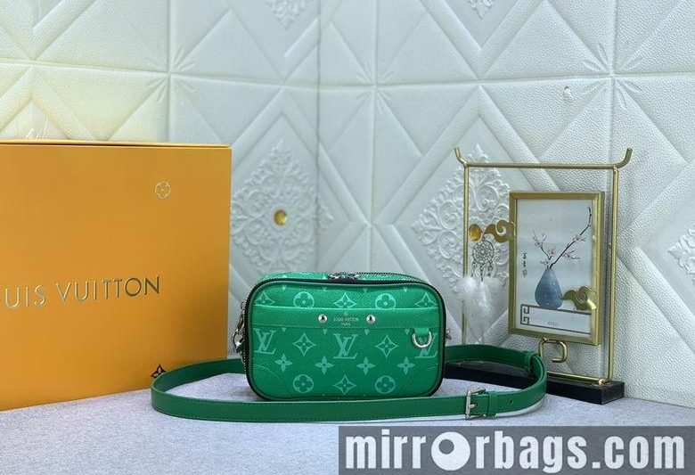 1:1 Louis Vuitton Bags M82542 11X18.5X6.5cm