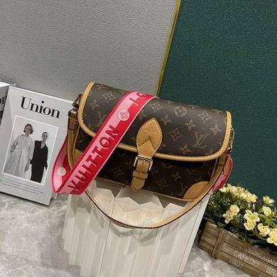 1:1 Louis Vuitton Bags M46049 25X9X15cm