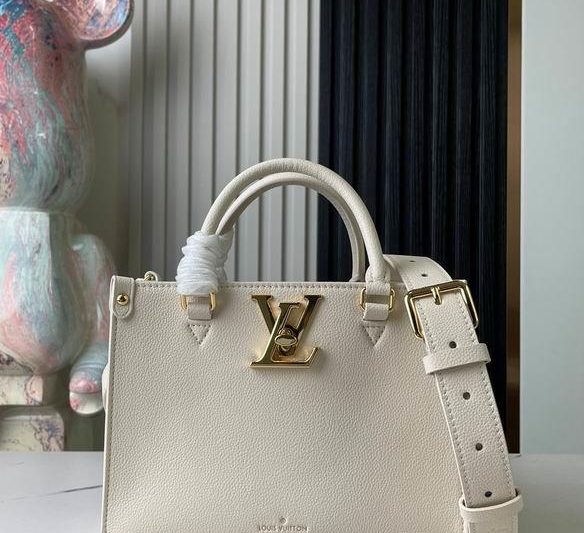 1:1 Louis Vuitton Bags M23637 24.5X19X10.5cm XM