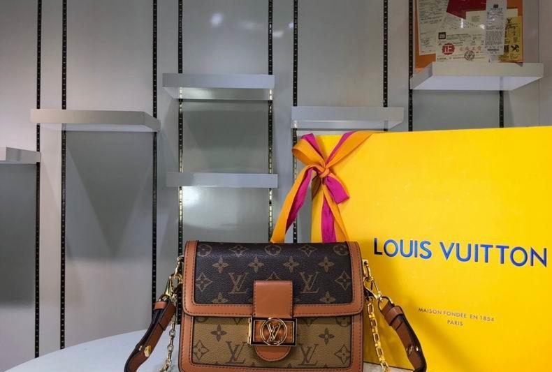 1:1 Louis Vuitton Bags Dauphine M44393 20x16x10 cm cs