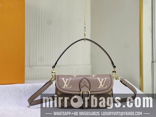1:1 Louis Vuitton Bags Diane M83300 M45985 19×10.5x6cm ss5