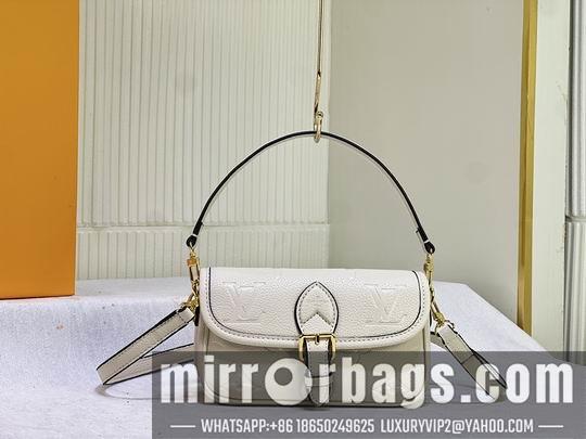 1:1 Louis Vuitton Bags Diane M83300 M45985 19×10.5x6cm ss2