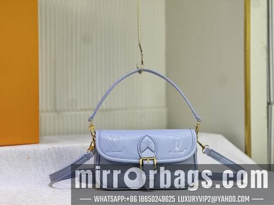 1:1 Louis Vuitton Bags Diane M83300 M45985 19×10.5x6cm ss1