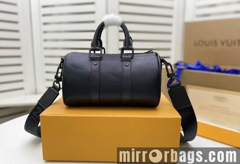 1:1 Louis Vuitton Bags WMM57803 21X12X9