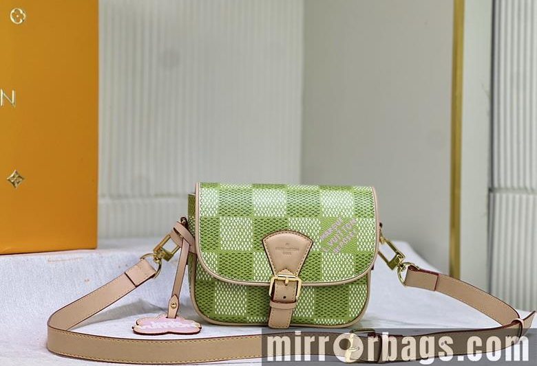 1:1 Louis Vuitton Bags Montsouris M40665 20x17x7cm ss1