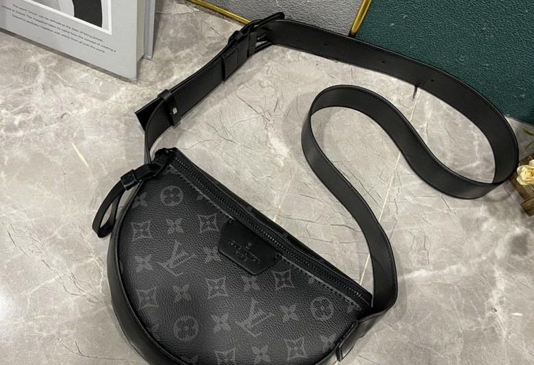 1:1 Louis Vuitton Bags Moon 24.5x16x4.5cm ww2
