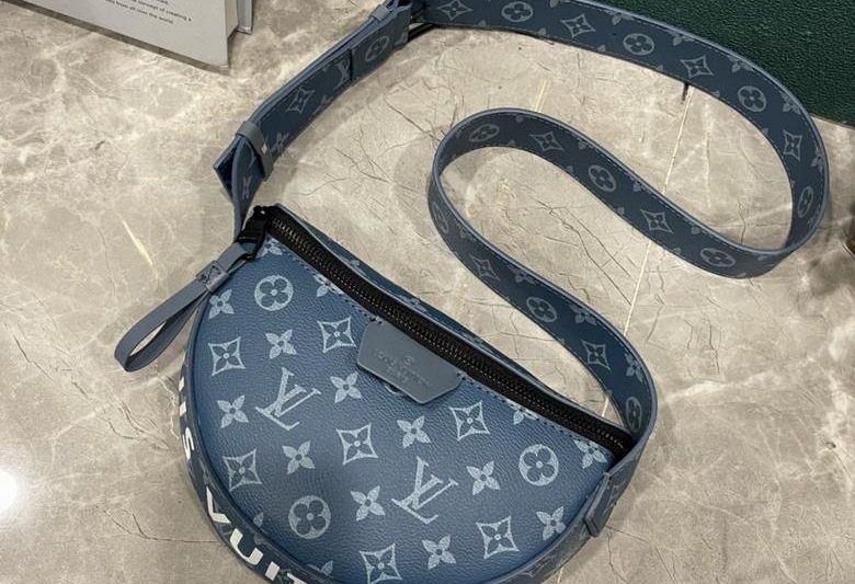 1:1 Louis Vuitton Bags Moon 24.5x16x4.5cm ww1