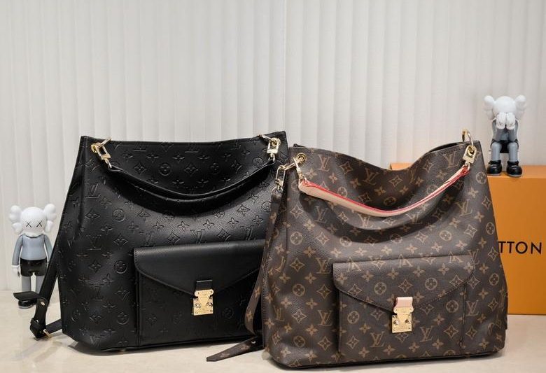 1:1 Louis Vuitton Bags Metis M40781 32x36x14cm ss