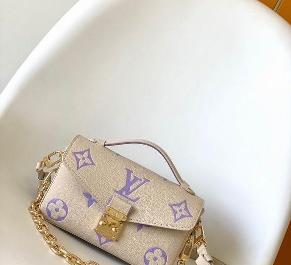 1:1 Louis Vuitton Bags M23940 21.5X13.5X6cm XM