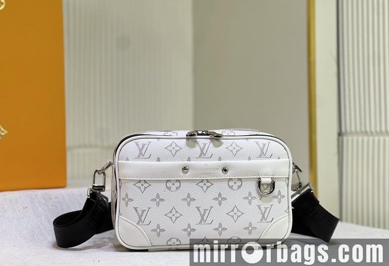 1:1 Louis Vuitton Bags Alpha M31016 24x16x8cm ss1