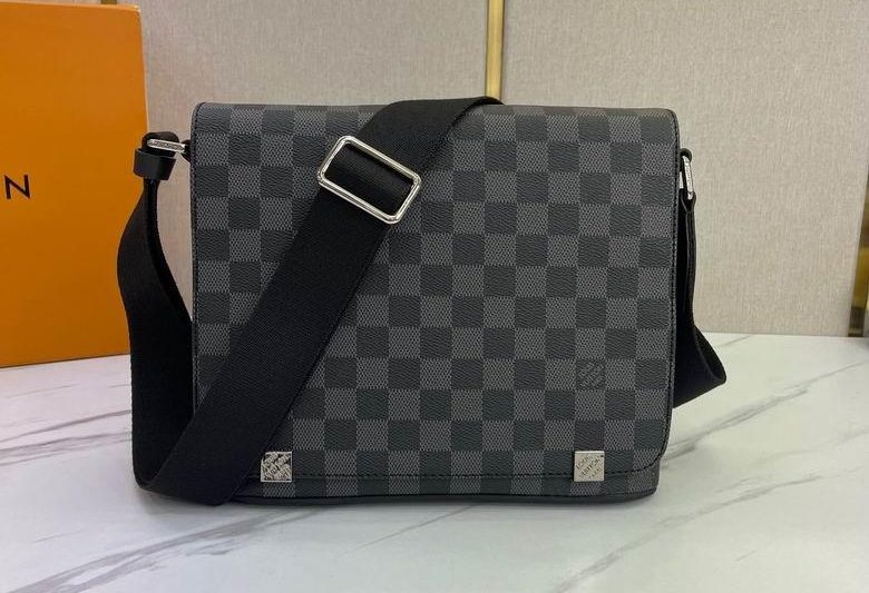 1:1 Louis Vuitton Bags M44000 33X28X8cm XM