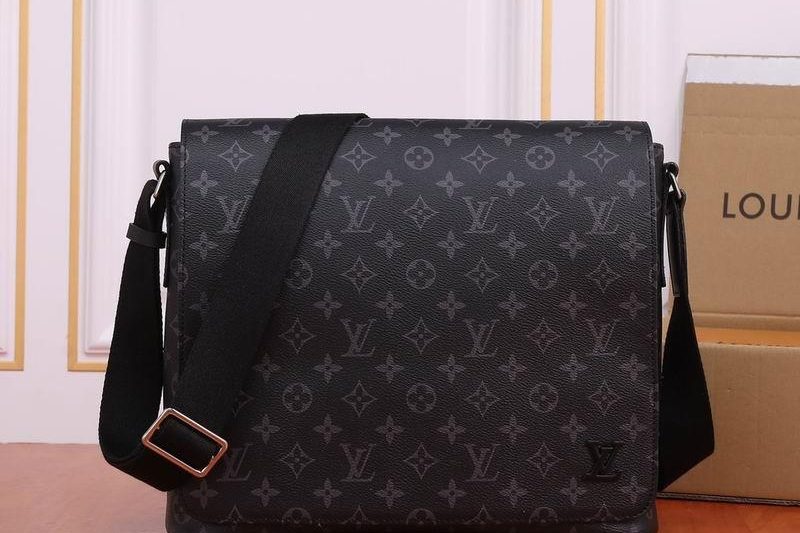 1:1 Louis Vuitton Bags District M44001 31x27x8cm ww