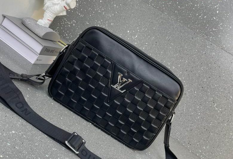 1:1 Louis Vuitton Bags 238-3 26X13X10cm WP