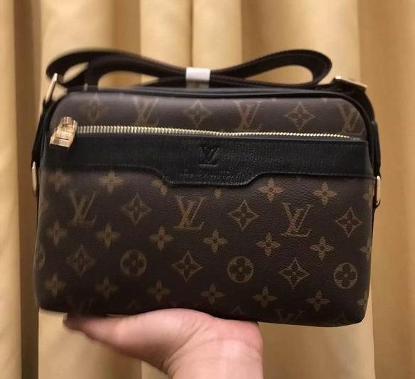 1:1 Louis Vuitton Bags 9005-4 27X19X8cm WP 2colour