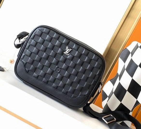 1:1 Louis Vuitton Bags 7028-4 24X18X8cm XM