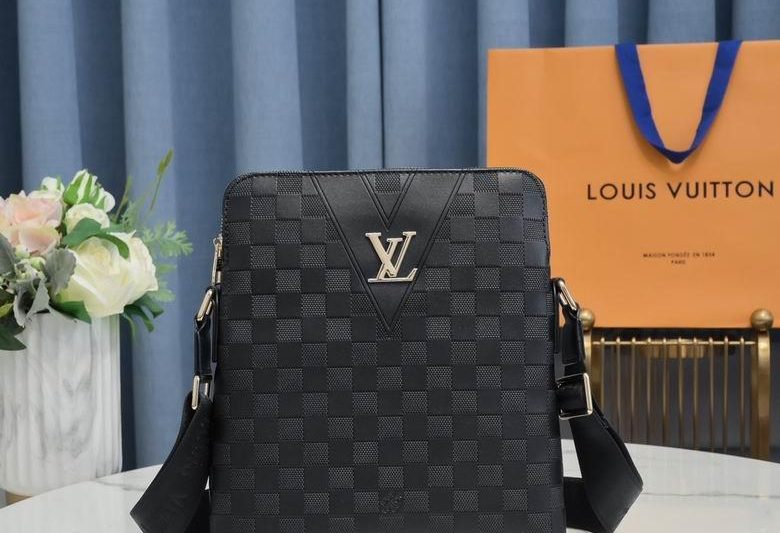 1:1 Louis Vuitton Bags WME1 25X27X4