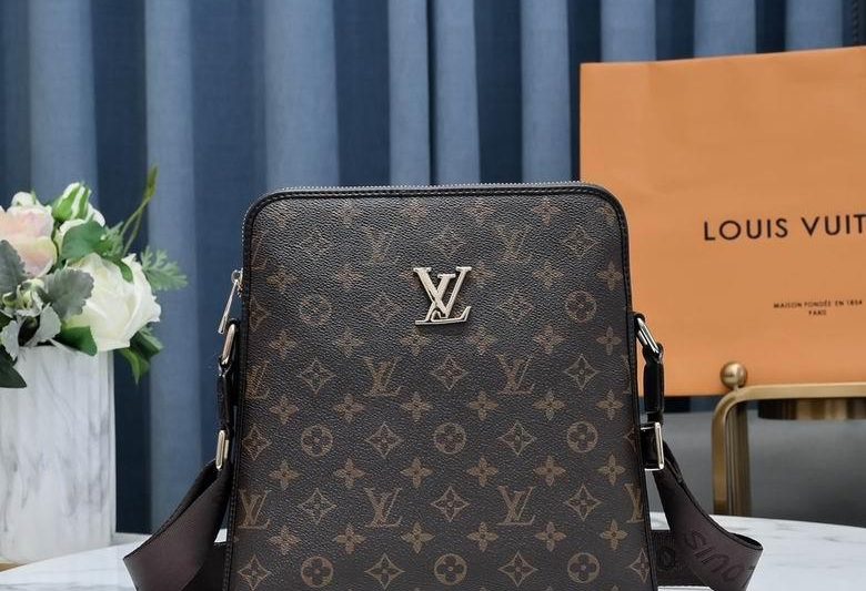 1:1 Louis Vuitton Bags WM9825-1