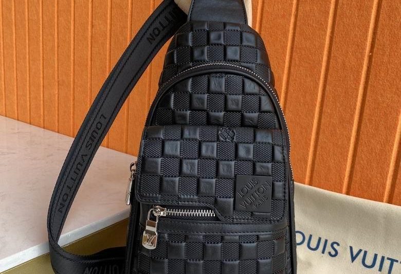1:1 Louis Vuitton Bags 2054A 30X17X5.5cm WP