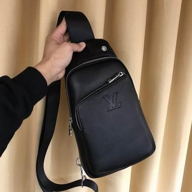 1:1 Louis Vuitton Bags 152-4 18X31X7cm XM