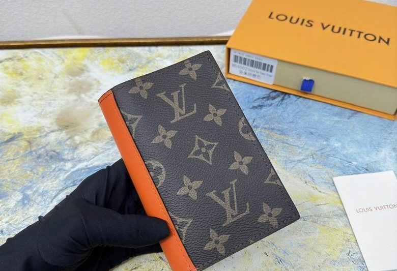 1:1 Louis Vuitton Bags 10X14X2.5cm 112701 YG 6
