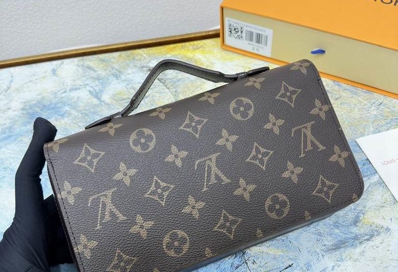 1:1 Louis Vuitton Bags M41503 22X12X4cm YG 7