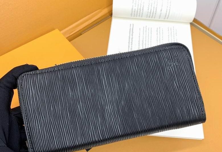 1:1 Louis Vuitton Bags M63095 20X10X2cm ZC 5