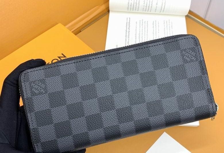 1:1 Louis Vuitton Bags M63095 20X10X2cm ZC 3