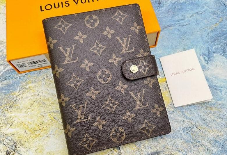 1:1 Louis Vuitton Bags M20004 14X18cm ZC 6