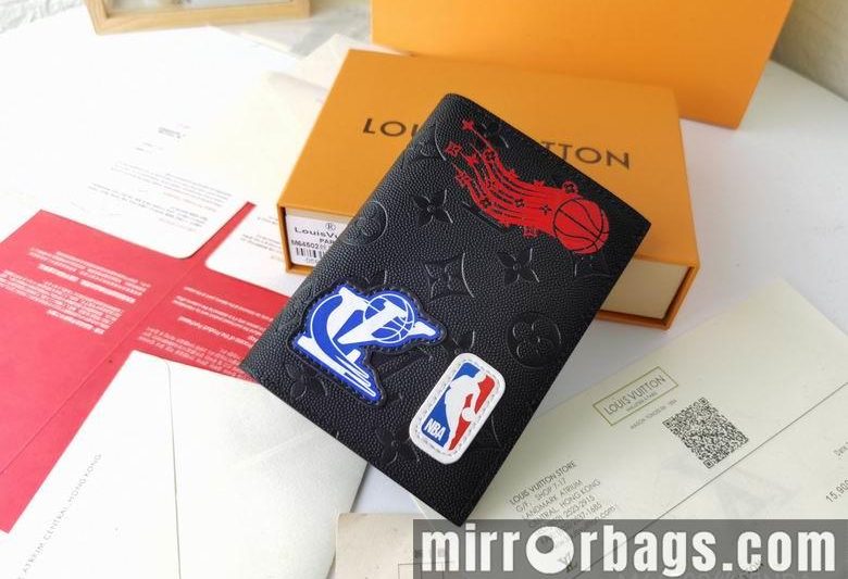 1:1 Louis Vuitton Bags M64502 10X14X2.5cm XM 21