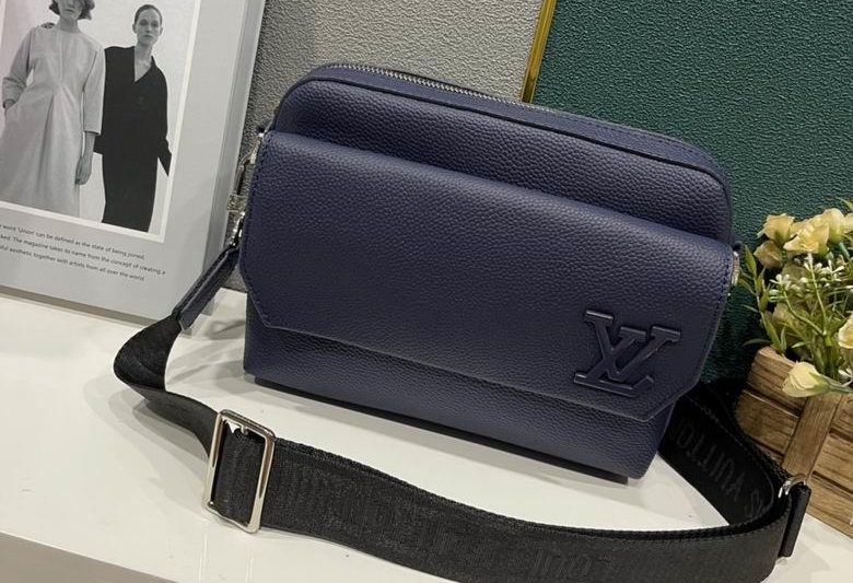 1:1 Louis Vuitton Bags M22482 23.5X18X7cm XM 5
